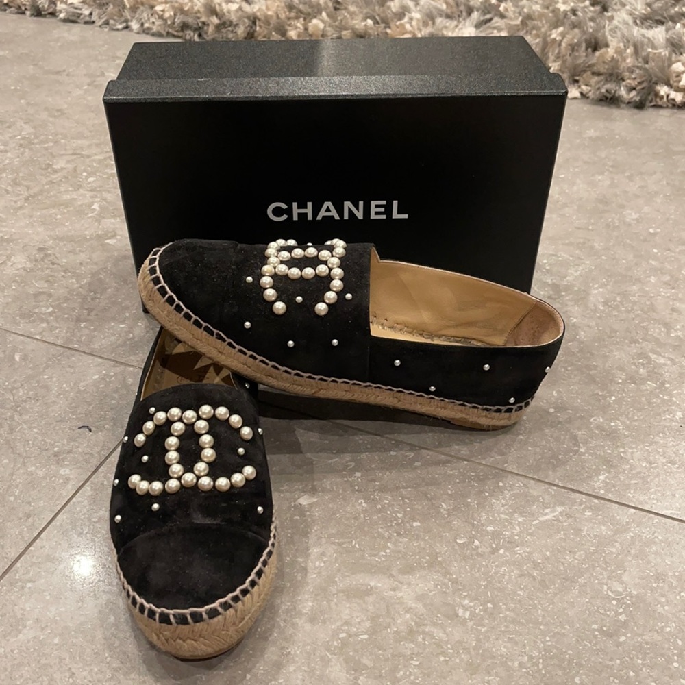 Chanel black espadrilles with pearls